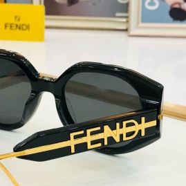 Picture of Fendi Sunglasses _SKUfw49883460fw